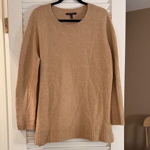Olivia Sky Tan Sweater size Medium GUC